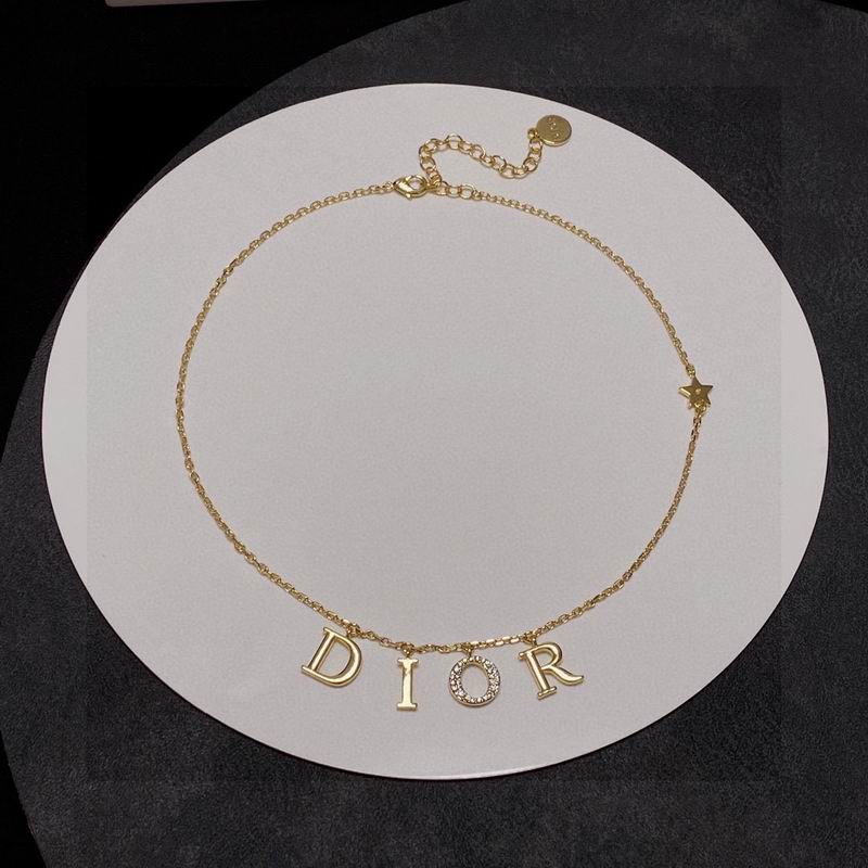 Dior Necklace 05lyr301